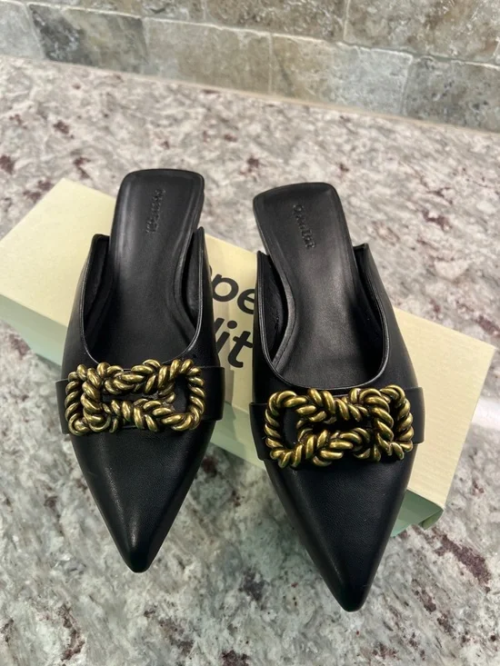 Pointed Black Leather Mule with Decorative Gold Twist Chain - Picture 3 of 4
